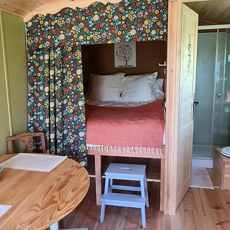 Roulotte A La Ferme Buissonniere Vakantieboerderij