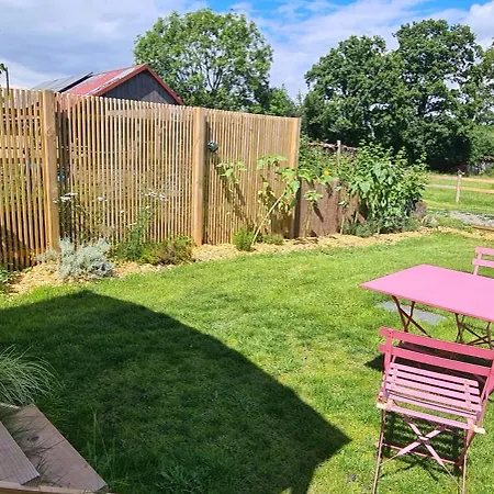 Farm stay Roulotte A La Ferme Buissonniere