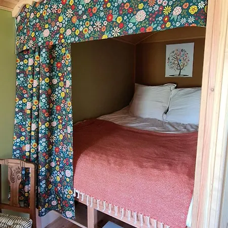 Farm stay Roulotte A La Ferme Buissonniere