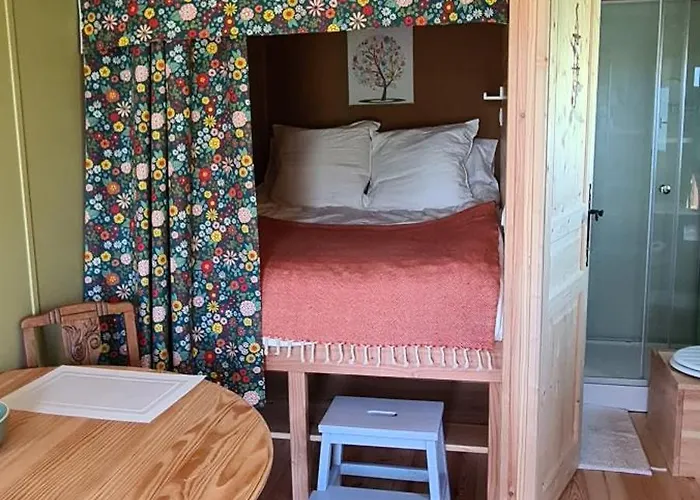 Roulotte A La Ferme Buissonniere Farm stay