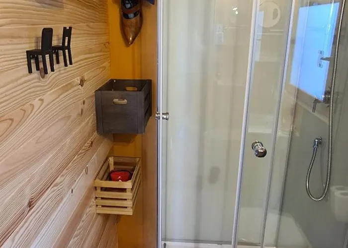 Roulotte A La Ferme Buissonniere Vakantieboerderij La Lande-de-Louge