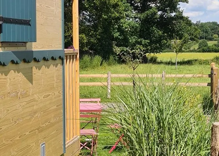 Roulotte A La Ferme Buissonniere *